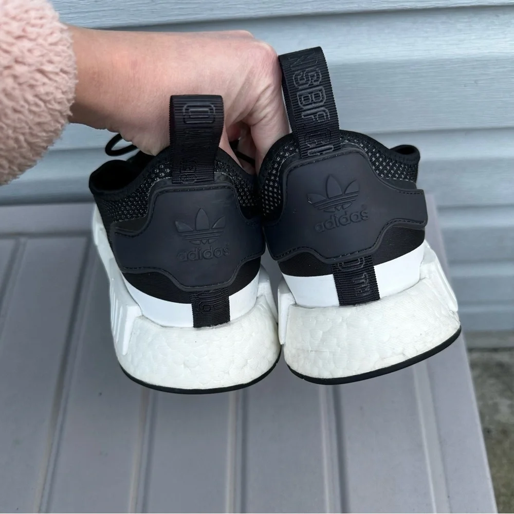 Adidas Originals x NASA NMD R1 Spectoo Sneakers Black White Size 12 Men’s